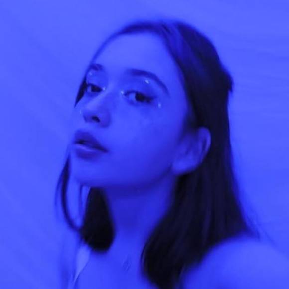 Meet your Posher, Fiona - Picture 1 of 1